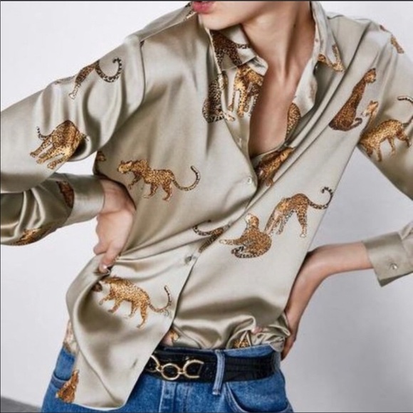 SOLD. Gorgeous Leopard Silky Blouse 🔥🔥 - Picture 4 of 6